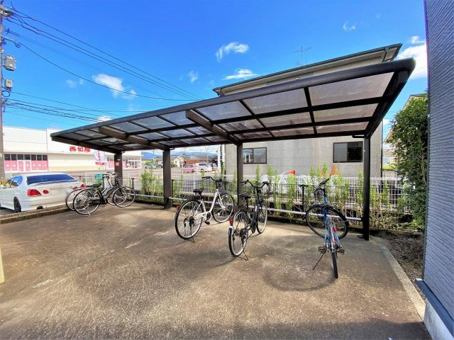 レオパレスパルミエのその他|駐輪場