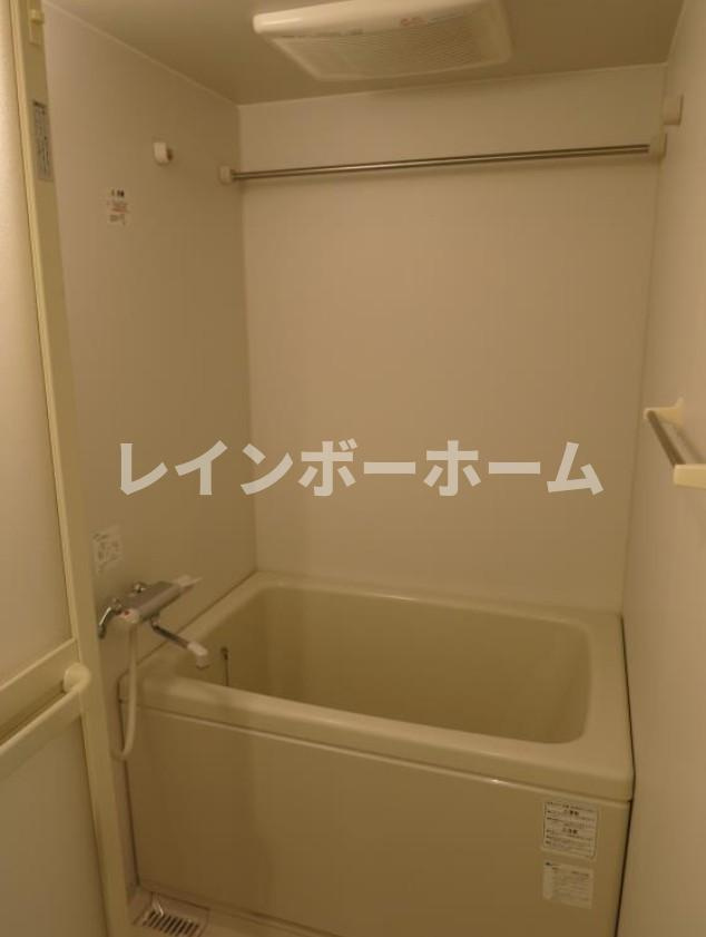 メゾンサンピアの浴室