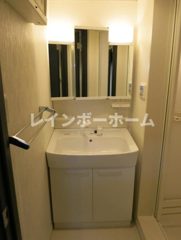 メゾンサンピアの独立洗面台
