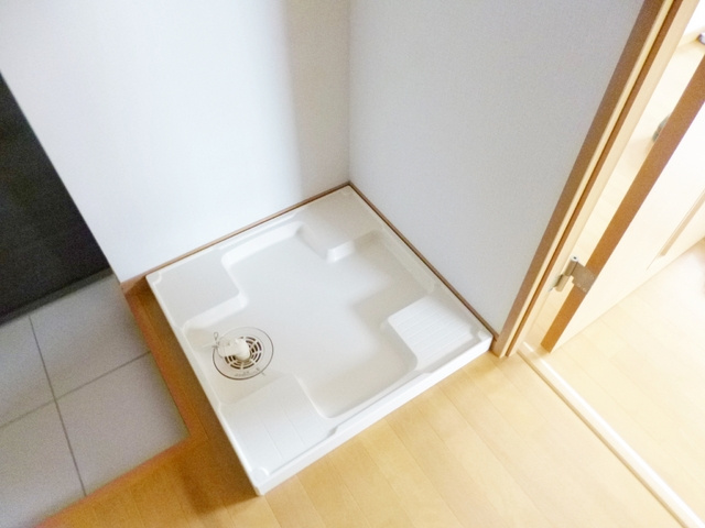 ディアレイシャス王子神谷の設備|洗濯機はお部屋に置けます。