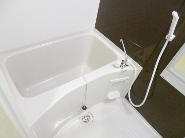 ディアレイシャス王子神谷の浴室|ピッカピカのバスルームでリフレッシュしてください！