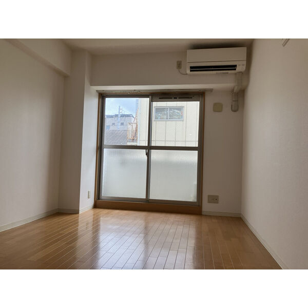 リアライズ沢下町Ⅱ　名古屋市賃貸　仲介手数料無料の居間・リビング