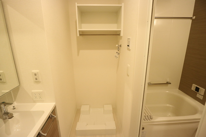 LAUREUS KUGAの洗面所