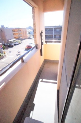 【バルコニー】 | グランピリエ