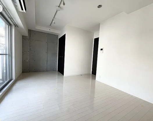 リードレジデンス関大前の居間・リビング