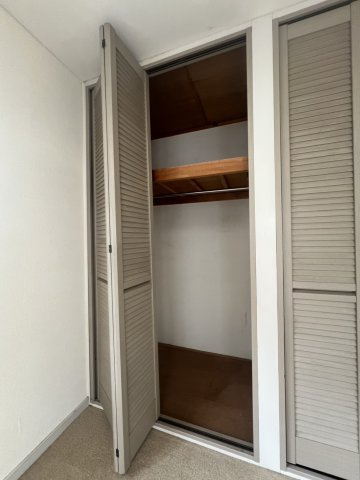 下畑町貸家の収納