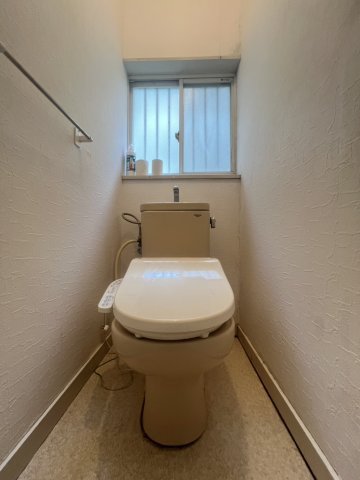 下畑町貸家のトイレ