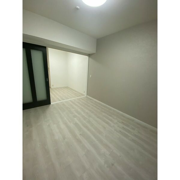 フロンティアタワー九条Ⅲの居間・リビング