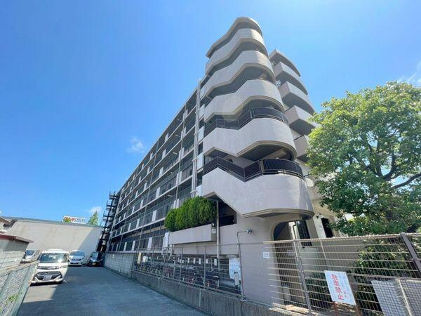 ドルミ南豊中の外観