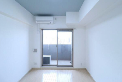 アスリート本町リバーウエストの居間・リビング