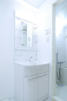 アスリート本町リバーウエストの独立洗面台