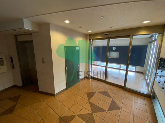 シャルマンビオスのエントランス