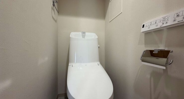 青梅市大柳町の中古マンションのトイレ