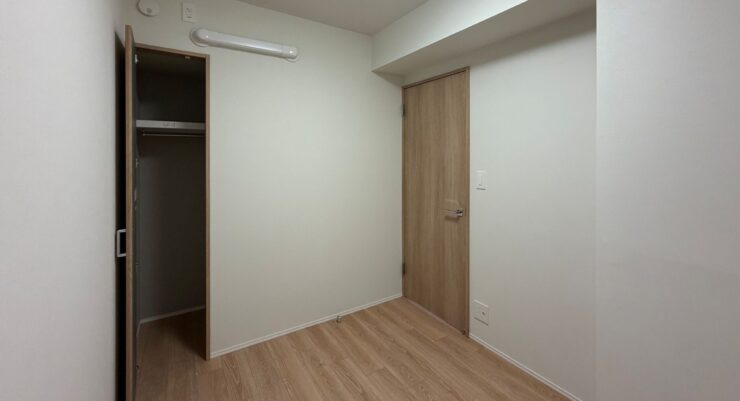 青梅市大柳町の中古マンションの洋室