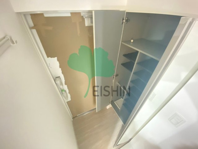 【玄関】 | Mys Casetta Hakata (ミースカセッタ博多) | 下駄箱もしっかりついてます！