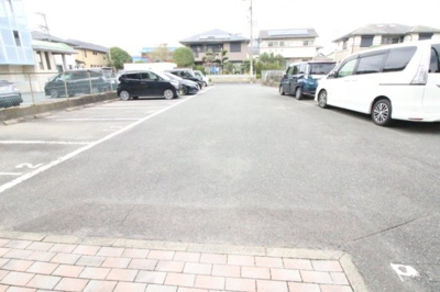 【駐車場】 | アレック下大利 | 駐車場