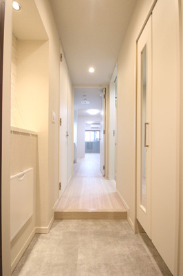 【玄関】 | ウィスタリア レジデンス 博多 | 502玄関\r\n※写真はモデルルームです。現状優先となります。