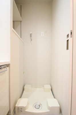  | ウィスタリア レジデンス 博多 | 502室内洗濯機置場\r\n※写真はモデルルームです。現状優先となります。