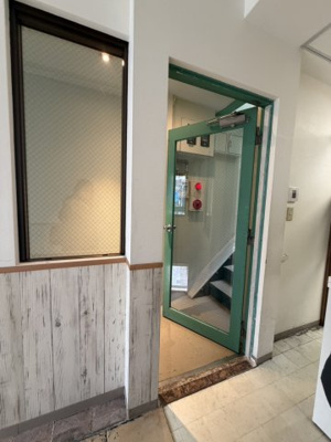 【玄関】 | カーサルーチェビル