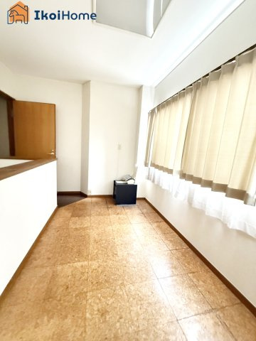 明石市港町　店舗付き中古戸建の寝室|●年中無休：当日予約可●通風採光良好です♪