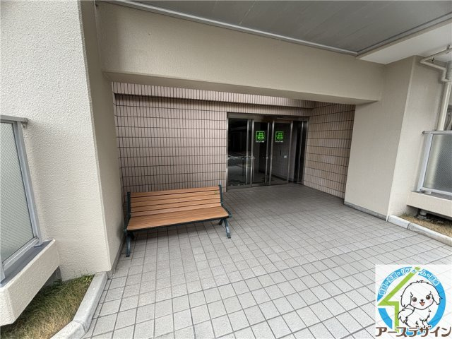 ファミールハイツ明石参番館のエントランス