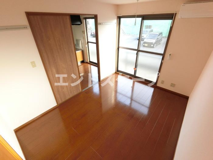 アベニール　Ⅱの居間・リビング|高崎、前橋、伊勢崎エリアのお部屋探しはエンドスケープまで！お客様の理想お聞かせ下さい♪