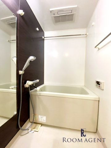 アーデン春岡の浴室