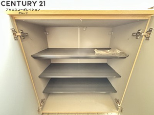 南武庫之荘4丁目テラスハウスの収納