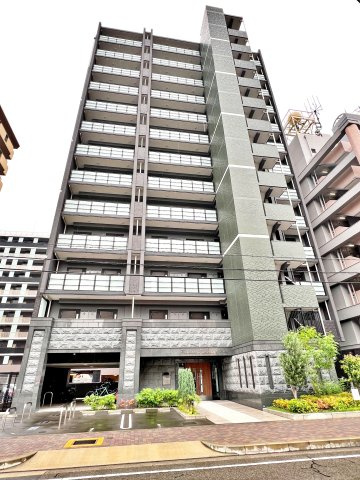 プレサンス上前津プレスの外観