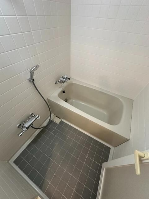 リュゼ経堂の浴室