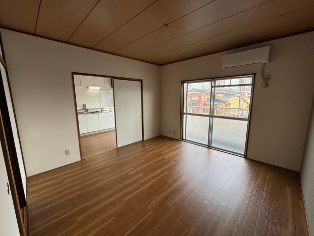 イーストビレッジの居間・リビング