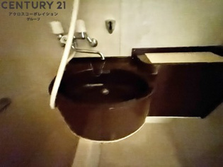 浴室内に洗面台付き！
