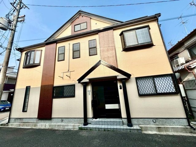 南野1丁目　中古一戸建ての外観|新しい生活にいかがでしょうか？外観はお住まいの顔になります。こだわりたいポイントですね。外壁塗装や屋根塗装のご相談も承っております。
■現地内覧・資金計画相談・住宅ローン相談もお問合せ受付中■