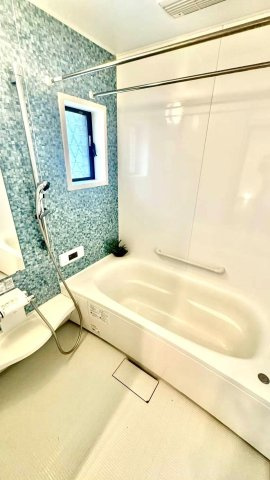 南野1丁目　中古一戸建ての浴室|ユニットバス
■物件内覧・資金計画相談・住宅ローン相談、リフォーム相談、お問合せ受付中■
※当日・翌日のご内覧、ご相談はお電話でのお問合せがスムーズです！