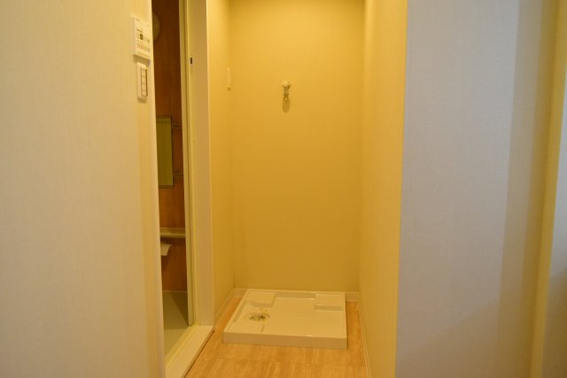 昭島市美堀町５丁目の中古マンションのランドリースペース