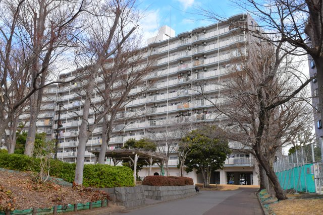 昭島市美堀町５丁目の中古マンションの外観