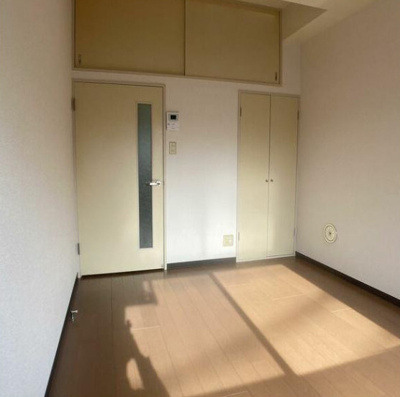 【内装】 | フローラ水山 | 明るい室内です