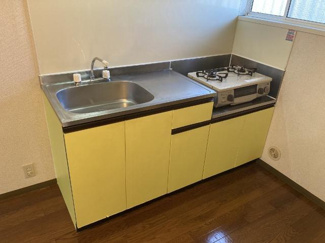 【キッチン】 | エントピア・アサバＡ | コンパクトなキッチンで掃除もラクラク