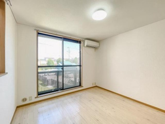 【内装】 | 内装は落ち着いています