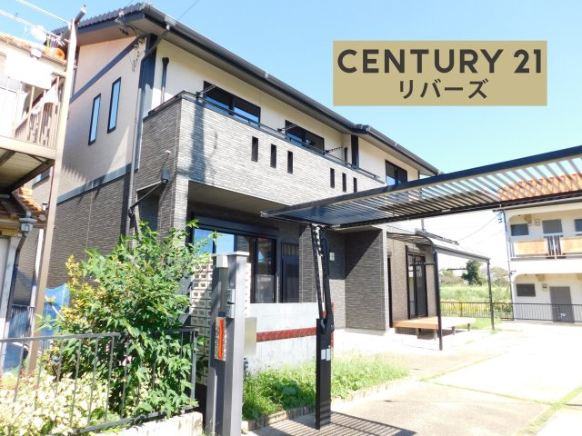 清須市春日上須ケ田の中古一戸建の外観|☆２０２５年９月リフォーム済☆　　いつでもご案内出来ます♪（お問合せ当日、平日、水曜、夜間の見学でもＯＫ）　敷地１３５坪超！　建坪５７．４７坪！　二世帯住宅♪　駐車１０台以上可能！　はね上げ門扉付き！