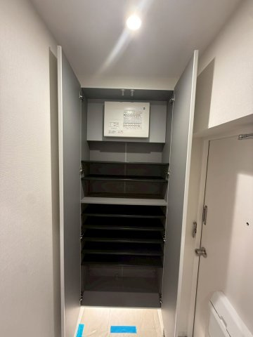 大井町ハイツの玄関