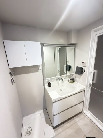 大井町ハイツの独立洗面台