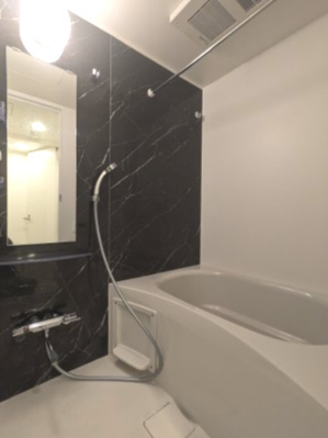 リーガランド恵比寿の浴室|コンパクトで使いやすいお風呂です