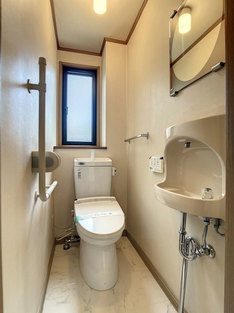 アネスタＫのトイレ|落ち着いたトイレです