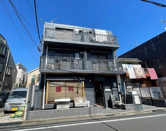 ビアン国立の外観