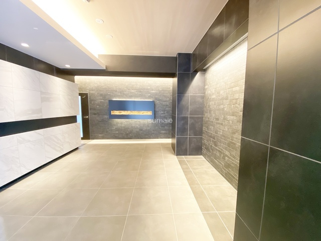 エスティメゾン赤羽Ⅱのロビー|シックなロビーになります！！