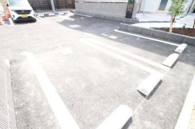 【駐車場】 | トリシア博多麦野 壱番館 | 駐車場