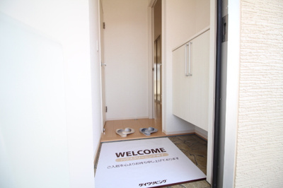 【玄関】 | アヴニールＮＡＫＡ | 玄関