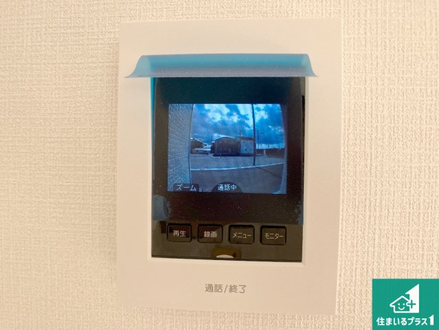 明石市大久保町谷八木　第6-1期　新築一戸建ての防犯設備|カラーモニターインターホン！声だけでなく来訪者の姿や顔がモニターで確認できるので、小さなお子様がいらっしゃるご家庭でも安心できます！