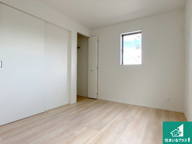 明石市大久保町谷八木　第6-1期　新築一戸建ての洋室|シンプルな洋室は、自分好みのインテリアが楽しめます♪ご家族とインテリアや家具を選びに行くのは新築購入時の醍醐味の一つです。ぜひお楽しみください♪